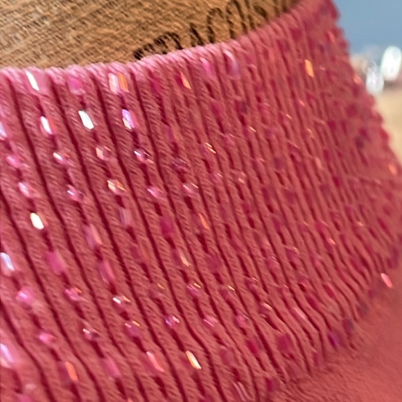 Lisa International pink long sleeved top with embellished collar - Picture 10 of 12